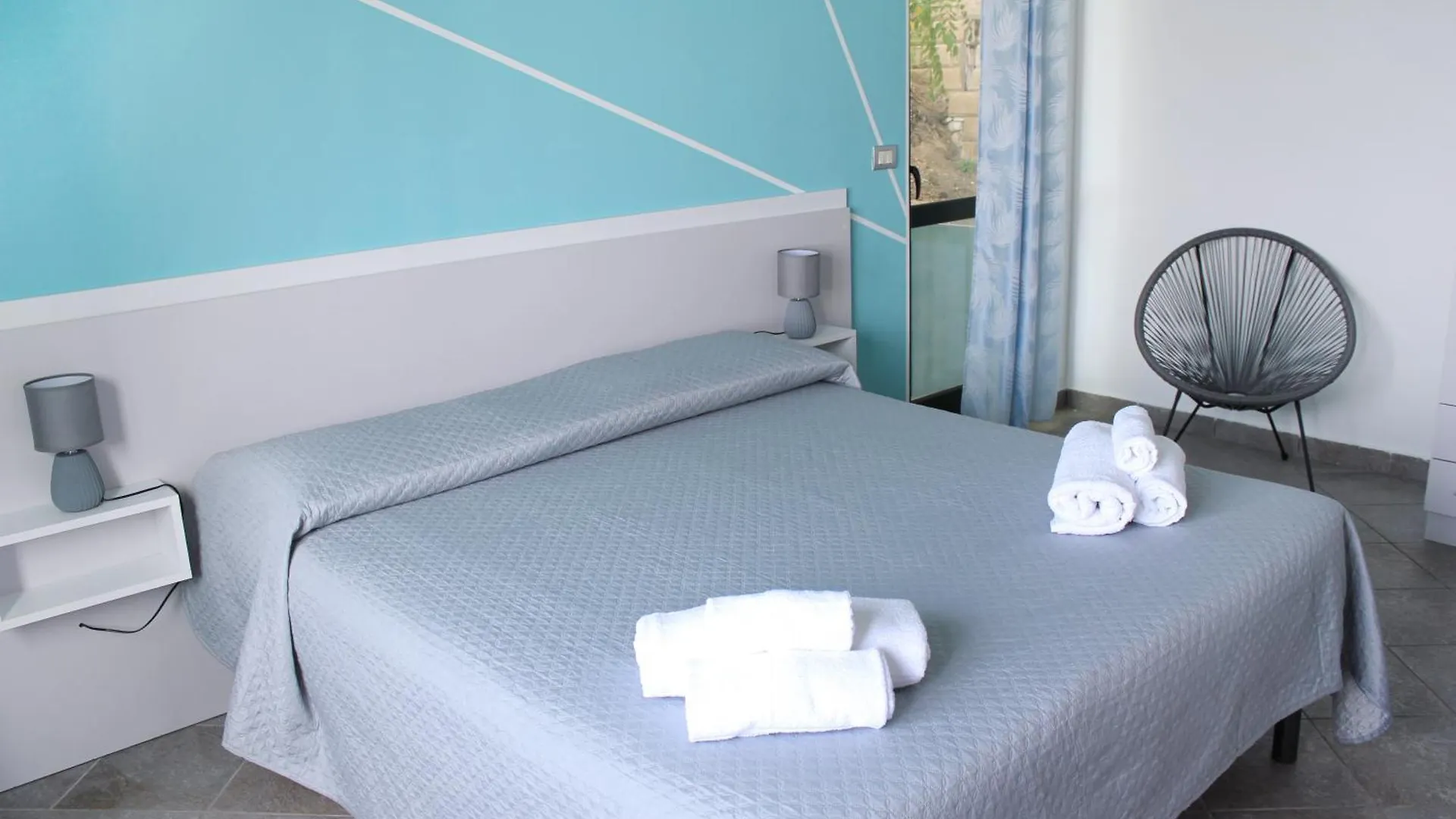 Villa Anita Apartments Capo dʼOrlando 4*,