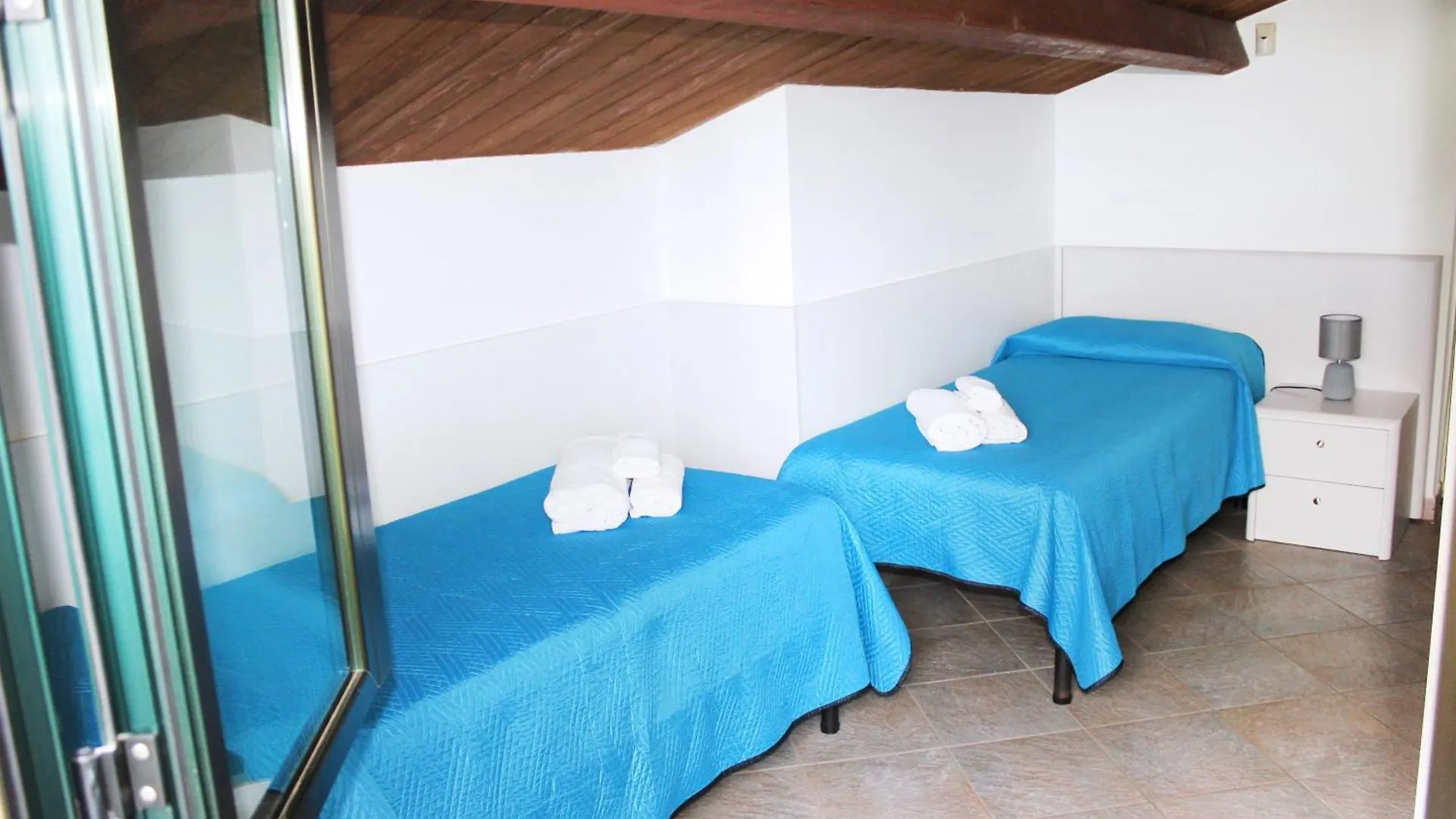 Villa Anita Apartments Capo dʼOrlando